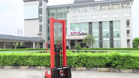 Wide Legs Hand/Manual Pallet Stacker with Ce