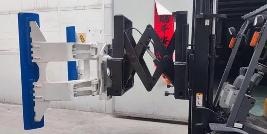 Gp Forklift Accessories with Retractable Tire Clamp 